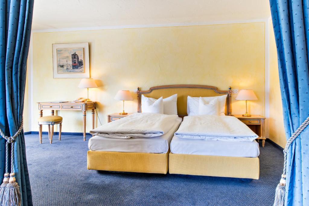 Quadratscha Alpenhotel Samedan Room photo